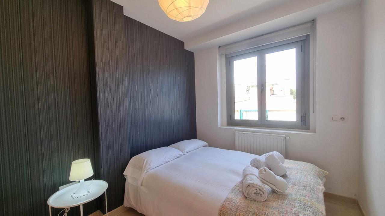 Apartamento El Atico De Anat Posada De Llanes Exteriör bild